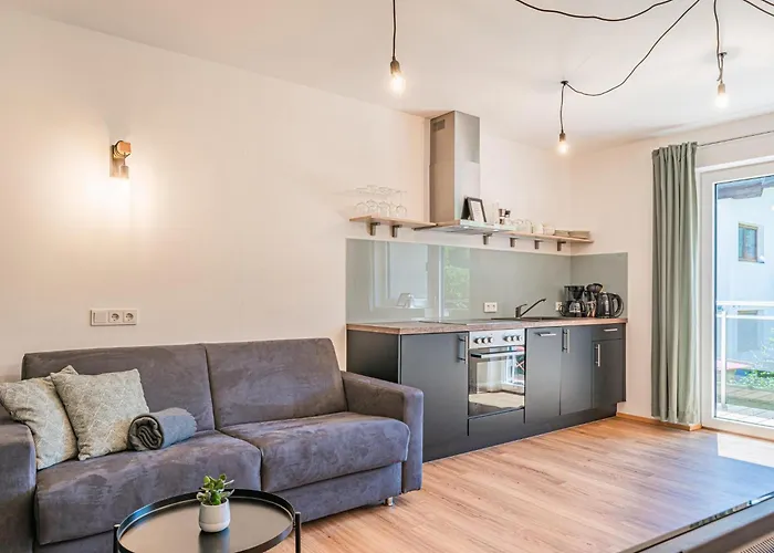 Tirola Bude Sepp 4 *